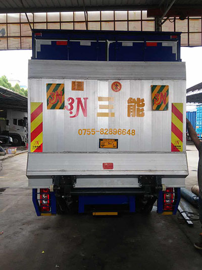 尾板合規(guī)操作指南，確保您的貨車安全與高效運輸